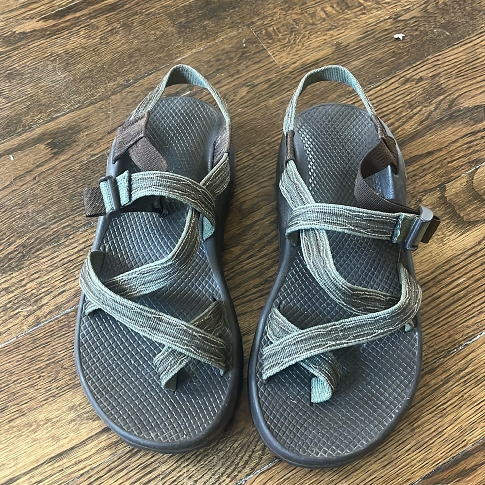 Chaco’s size 9